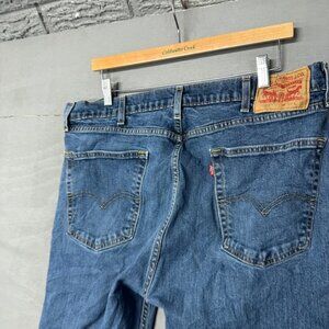 Levis 505 Regular Fit Straight Leg Jeans Mens 38x32 Medium Wash Blue Denim